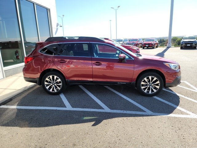 Used 2017 Subaru Outback 2.5i Limited AWD/4WD image 8