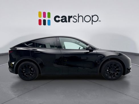 Used 2024 Tesla Model Y Long Range image 6