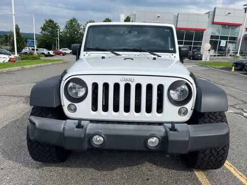 Used 2017 Jeep Wrangler Unlimited Sport w/ Quick Order Package 24S AWD/4WD image 2