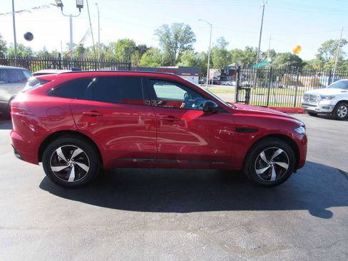 Used 2024 Jaguar F-PACE R-Dynamic S image 5