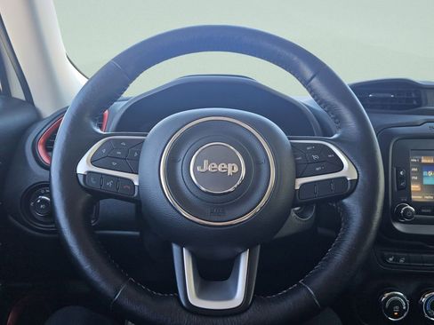 Used 2017 Jeep Renegade Trailhawk image 28