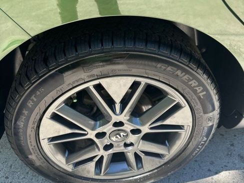 Used 2020 Kia Soul EX FWD image 35