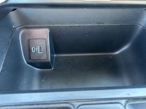 Used 2024 Ford F150 XLT w/ Mobile Office Package image 33