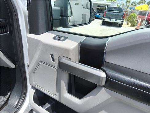 Used 2018 Ford F150 XLT RWD image 22