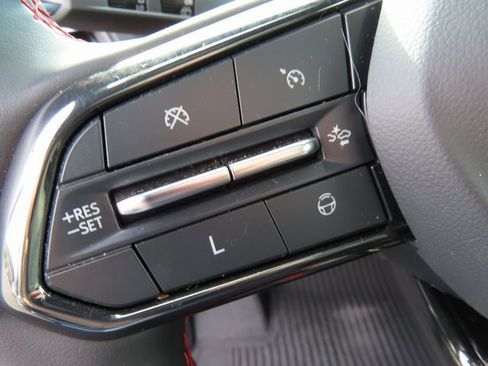 Certified 2024 Chevrolet Traverse RS w/ LPO, Floor Liner Package image 17