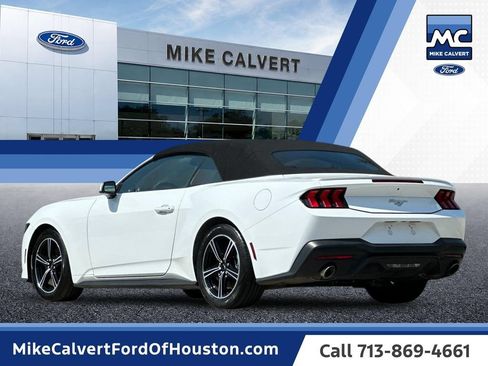 Used 2025 Ford Mustang Premium RWD image 3