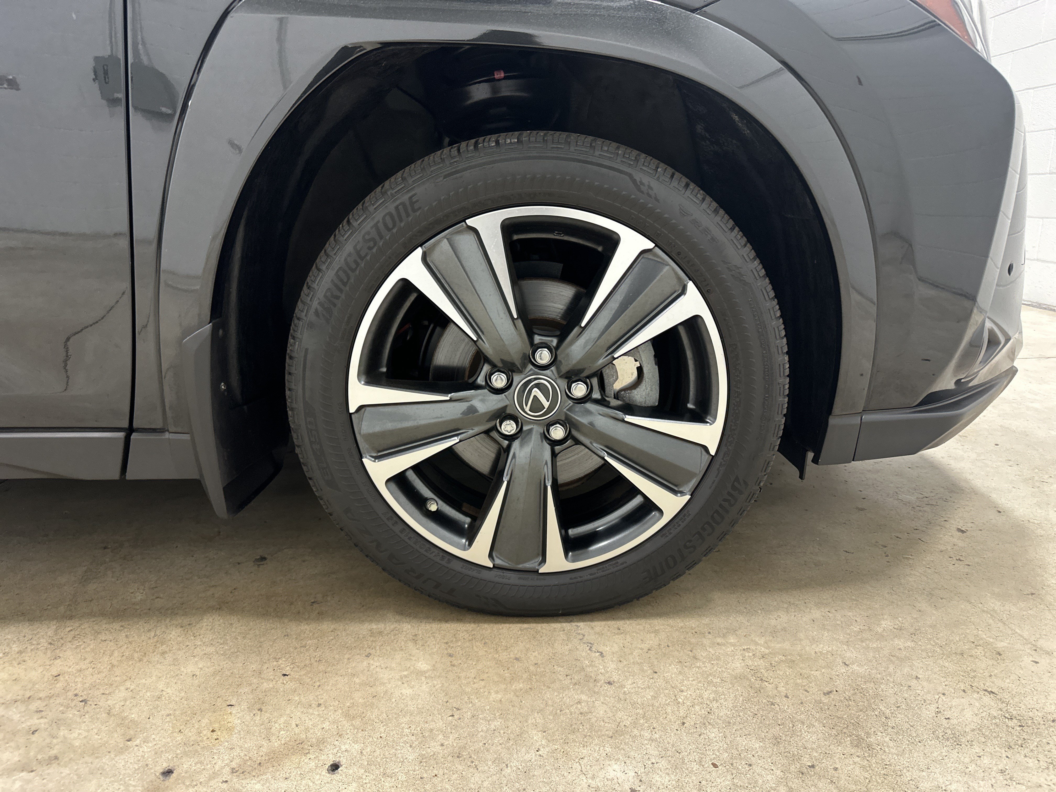 Used 2022 Lexus UX 250h w/ Premium Package AWD/4WD image 13