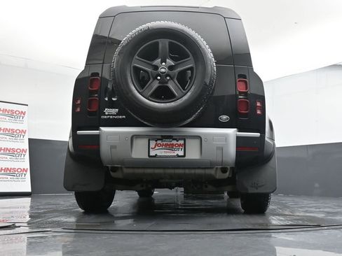 Used 2022 Land Rover Defender 110 S image 38