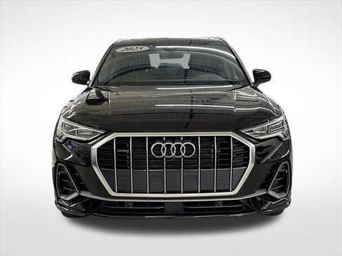 Certified 2025 Audi Q3 2.0T Premium Plus w/ Premium Plus Package AWD/4WD image 8