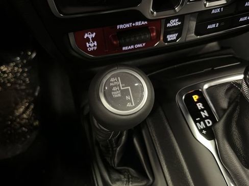 New 2025 Jeep Wrangler Unlimited Rubicon 392 image 23