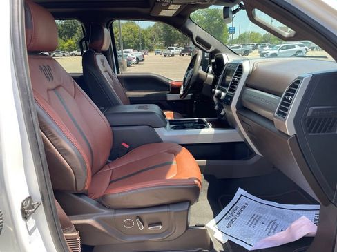 Used 2020 Ford F350 King Ranch w/ King Ranch Ultimate Package AWD/4WD image 38