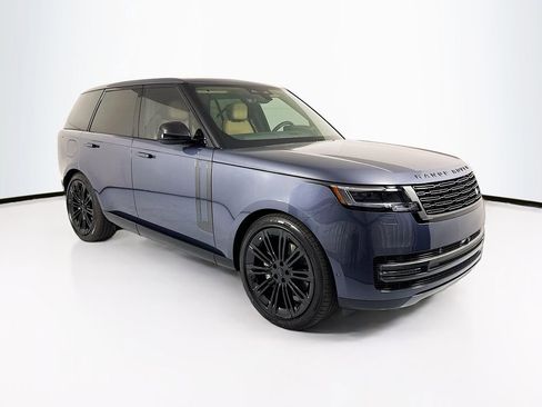 New 2026 Land Rover Range Rover SE image 3
