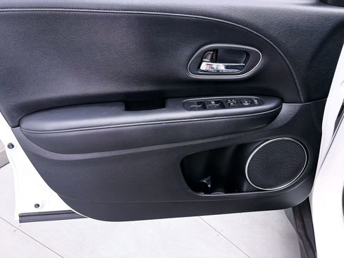 Used 2019 Honda HR-V EX-L image 16
