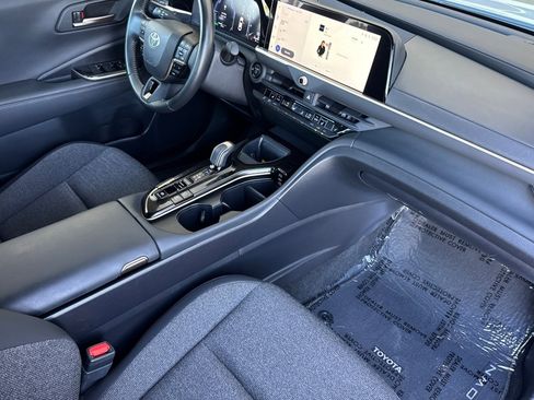 Certified 2024 Toyota Crown w/ Carpet Mat Package (TMS) AWD/4WD image 14