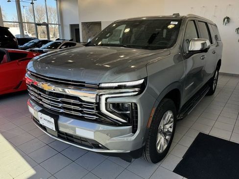 New 2026 Chevrolet Suburban Premier image 33