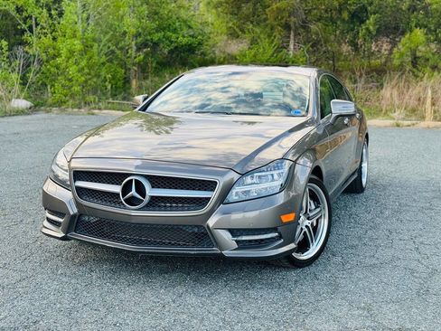 Used 2012 Mercedes-Benz CLS 550 image 4