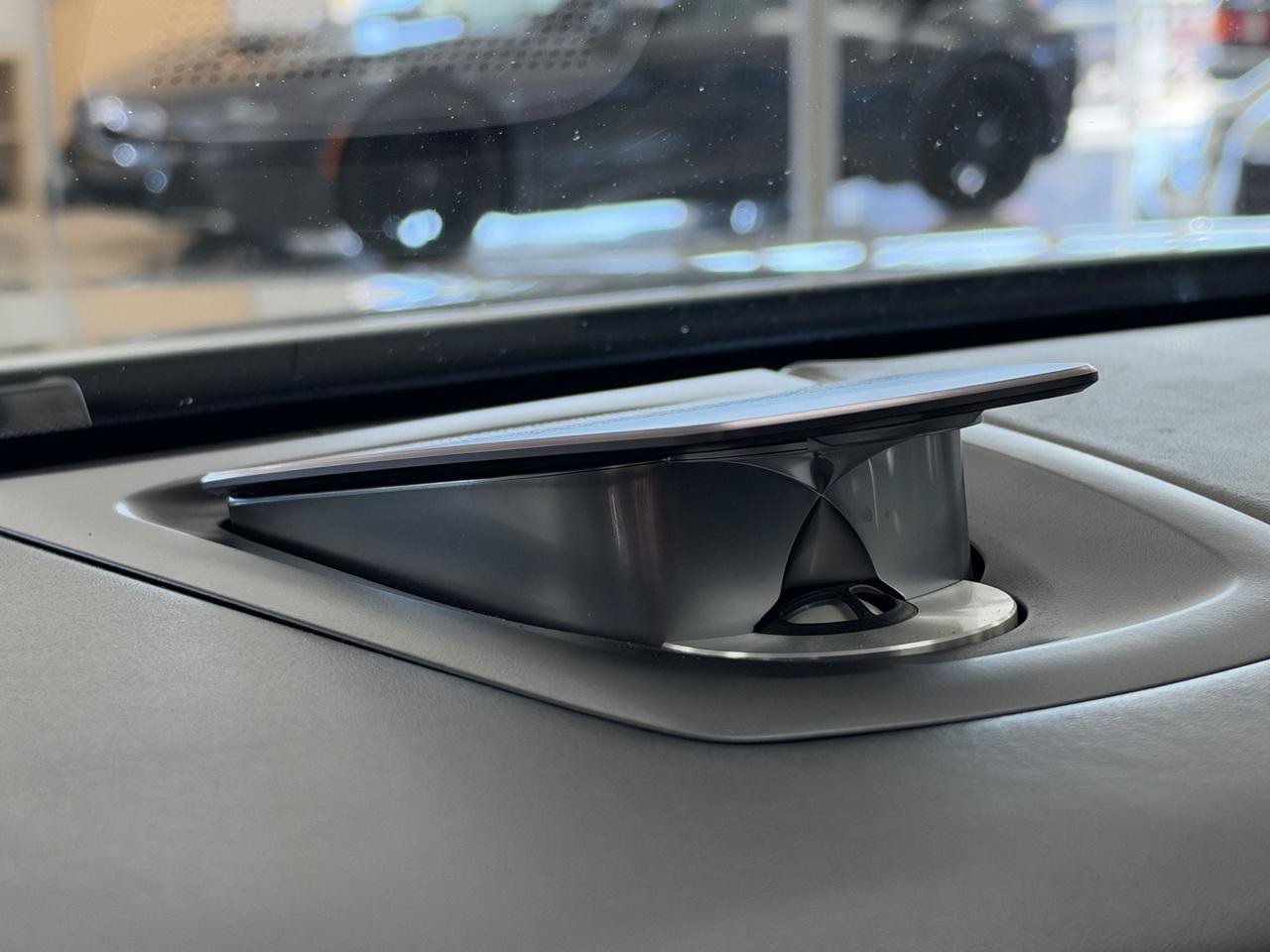 Used 2013 BMW 750Li RWD image 31