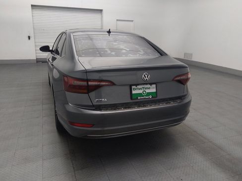 Used 2019 Volkswagen Jetta SE FWD image 6