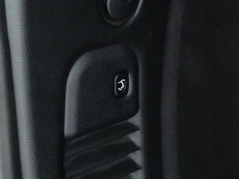 Used 2020 Dodge Durango R/T w/ Blacktop Package image 19