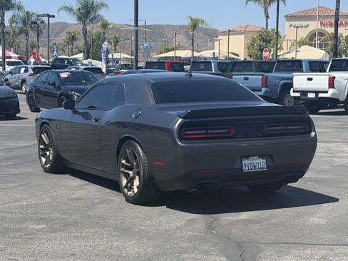 Used 2021 Dodge Challenger SRT Hellcat w/ Plus Package RWD image 8