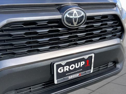 Used 2024 Toyota RAV4 XLE FWD image 29
