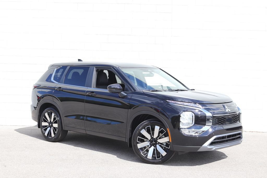 New 2026 Mitsubishi Outlander SE AWD/4WD image 1