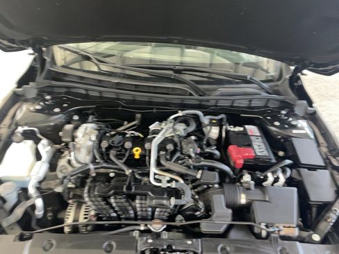 Used 2025 Nissan Altima 2.5 S FWD image 19
