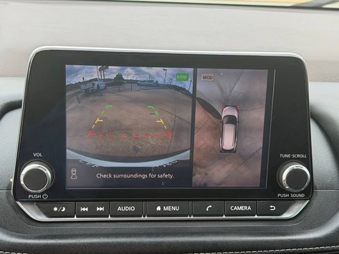 Used 2021 Nissan Rogue SV FWD image 34