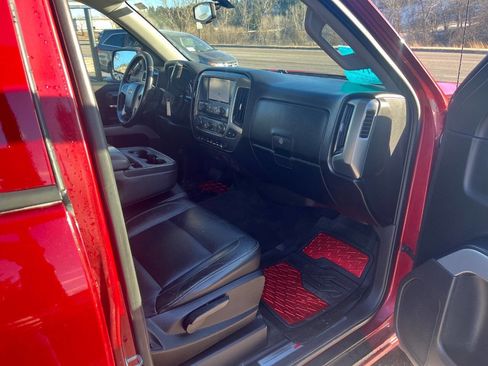 Used 2018 Chevrolet Silverado 1500 LT w/ Texas Edition image 13