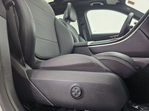 Certified 2024 Mercedes-Benz GLC 300 4MATIC image 16