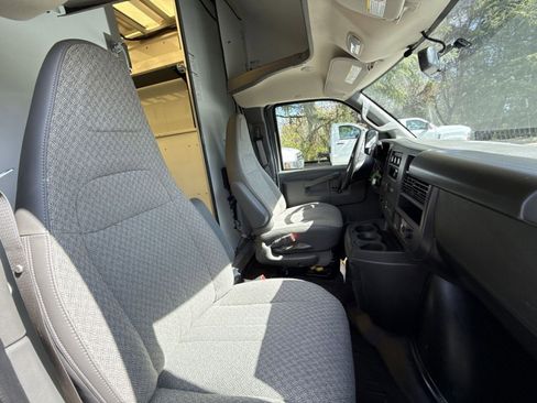 New 2025 GMC Savana 3500 w/ Power Convenience Package image 25