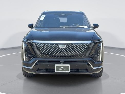 Certified 2026 Cadillac Vistiq Premium Luxury AWD/4WD image 2