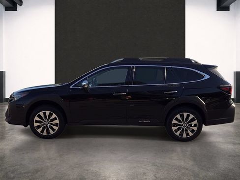 Used 2024 Subaru Outback Touring XT AWD/4WD image 2