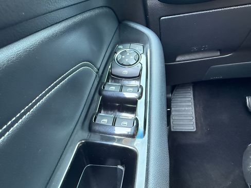 Used 2019 Ford Edge Titanium w/ Equipment Group 301A AWD/4WD image 23