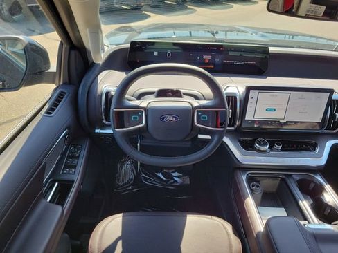 New 2026 Ford Expedition Max Platinum w/ Platinum Ultimate Package AWD/4WD image 12