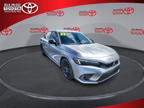 Used 2022 Honda Civic Sport image 2