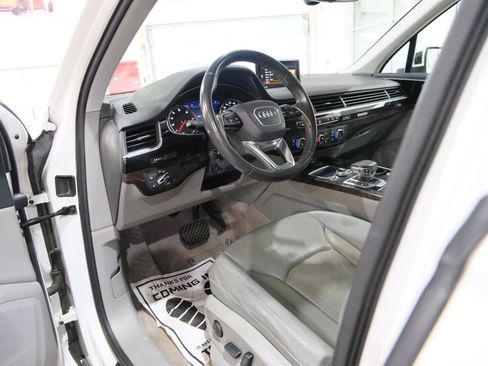Used 2017 Audi Q7 3.0T Premium Plus image 16
