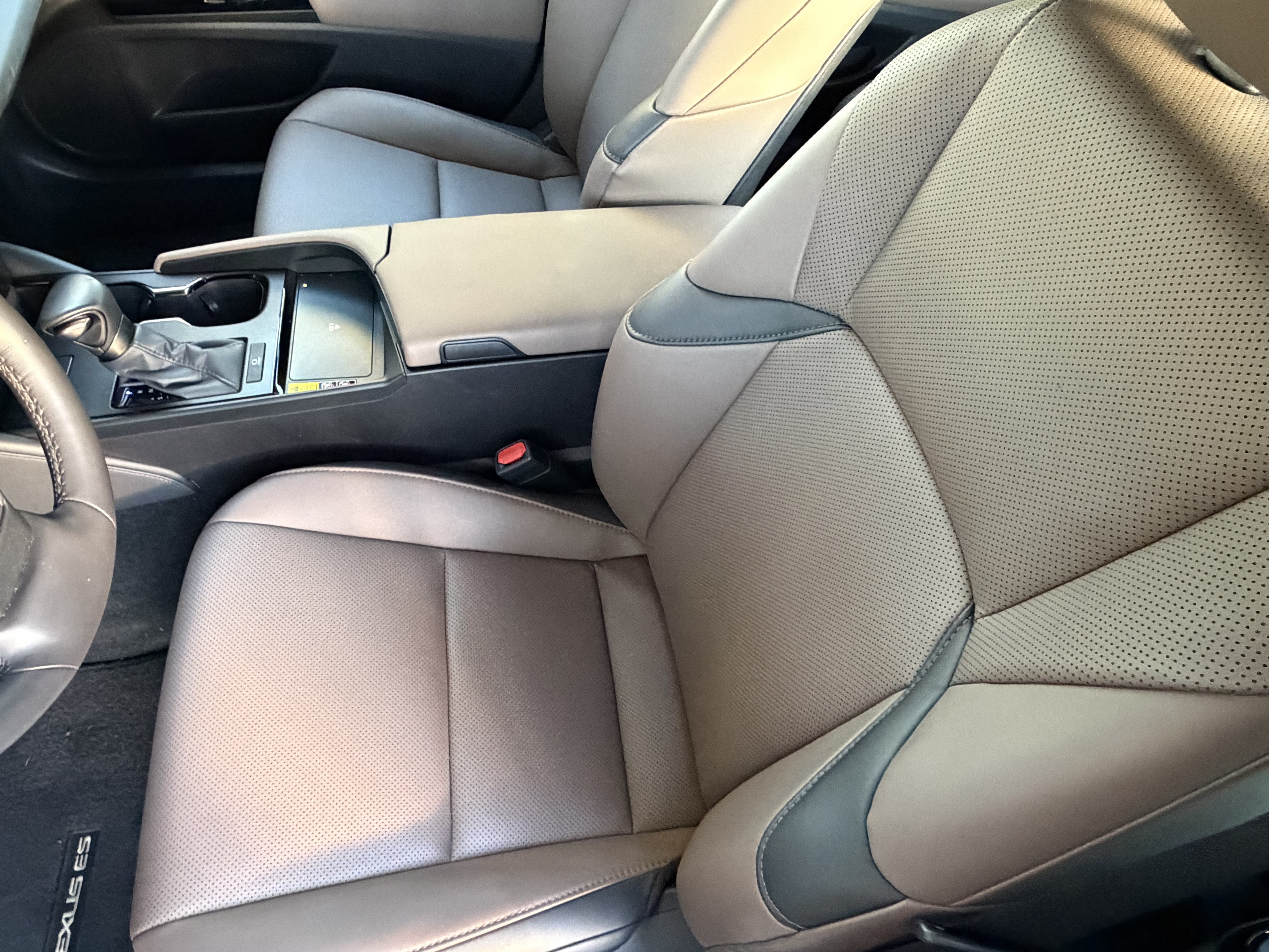 Certified 2025 Lexus ES 350 w/ Premium Package FWD image 15