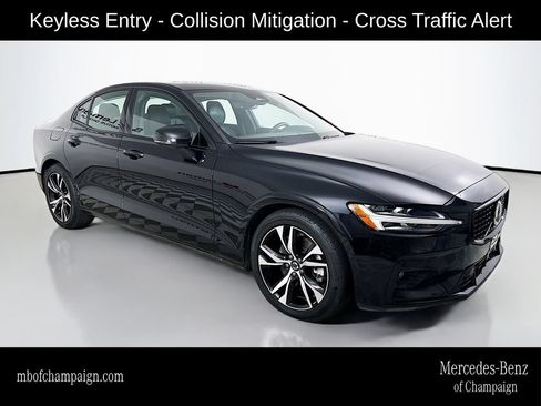 Used 2024 Volvo S60 B5 Core FWD image 1