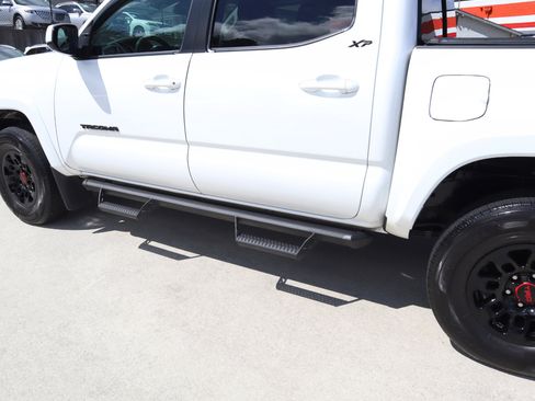 Used 2022 Toyota Tacoma SR5 image 32