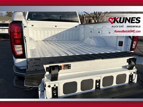 New 2026 GMC Sierra 2500 SLE image 17