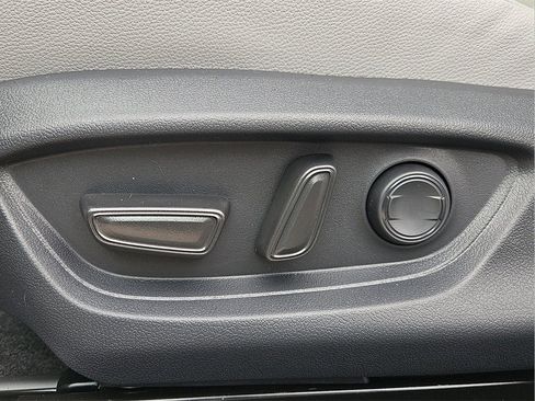 New 2026 Toyota Camry SE image 18