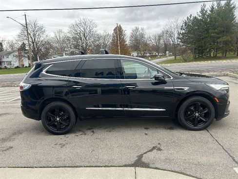 Certified 2023 Buick Enclave Essence w/ Experience Buick Package AWD/4WD image 8