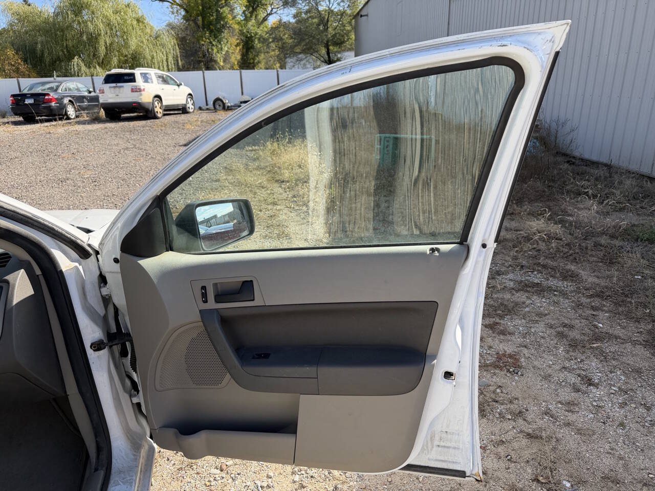 Used 2008 Ford Focus SES FWD image 28