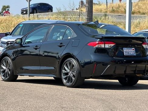 Used 2025 Toyota Corolla SE image 8