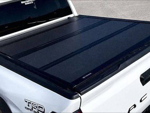 Used 2025 Toyota Tacoma TRD Off-Road image 34