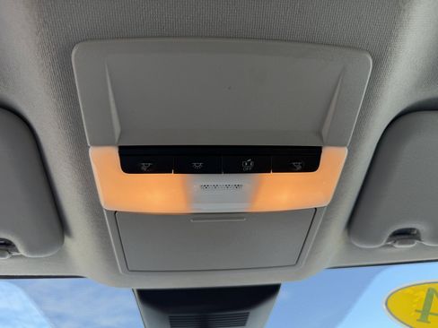 Used 2024 Nissan Sentra SV FWD image 28
