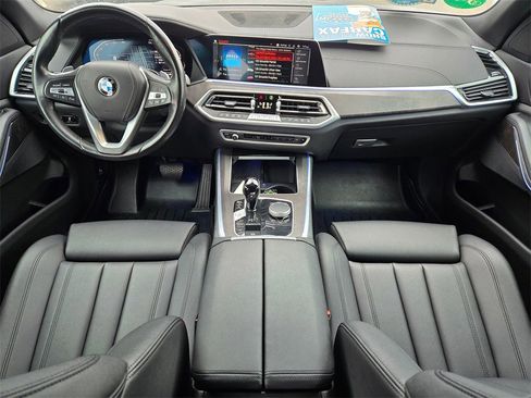 Used 2022 BMW X5 xDrive40i w/ Parking Assistance Package image 9