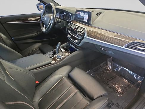 Used 2018 BMW 530i xDrive AWD/4WD image 37