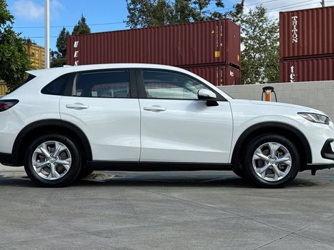 Certified 2024 Honda HR-V LX image 6